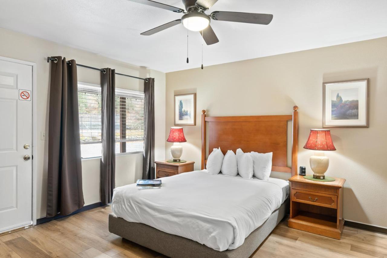 Indian Creek Lodge Douglas City Ngoại thất bức ảnh